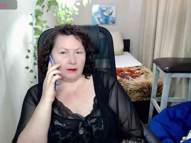 milf-hornys webcam