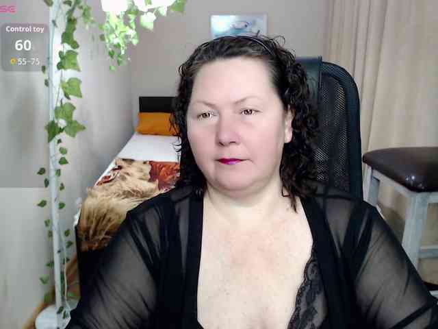 milf-hornys webcam