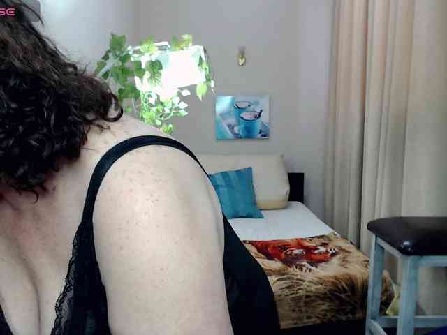 milf-hornys webcam