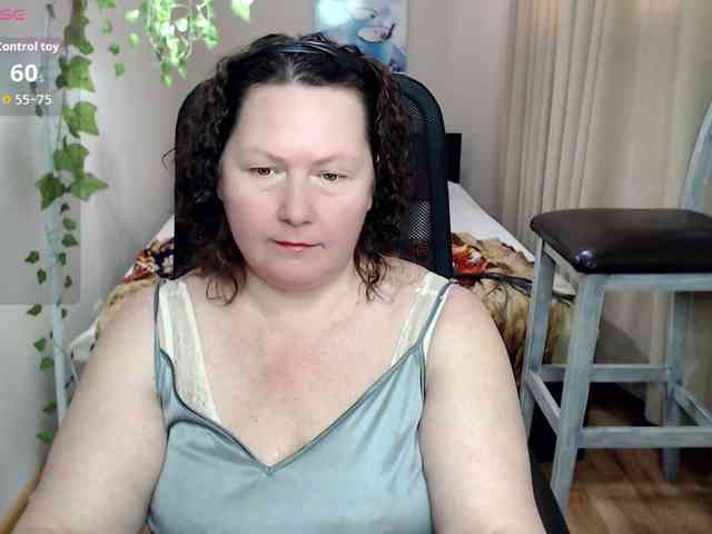 milf-hornys webcam