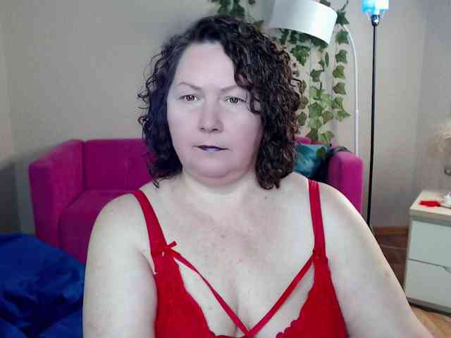 milf-hornys webcam