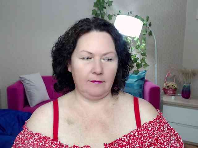 milf-hornys webcam