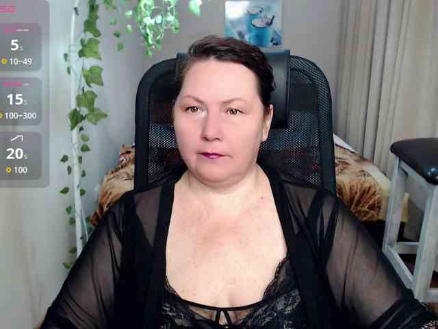 milf-hornys webcam