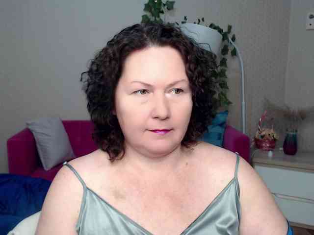 milf-hornys webcam