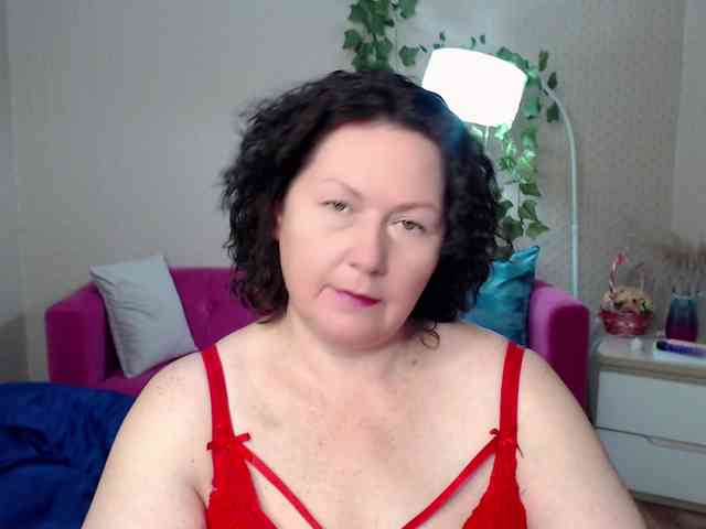 milf-hornys webcam