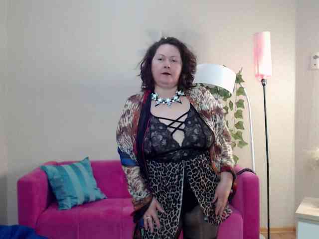 milf-hornys webcam