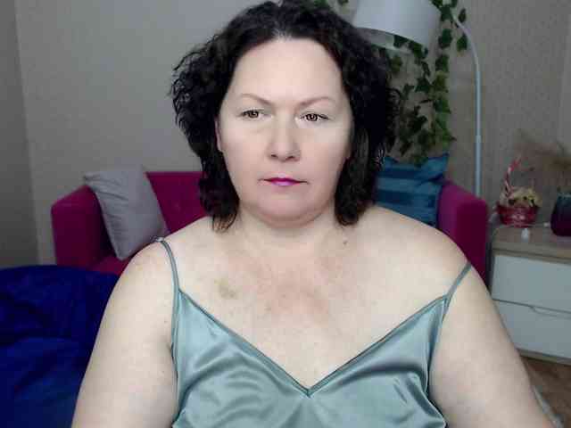 milf-hornys webcam