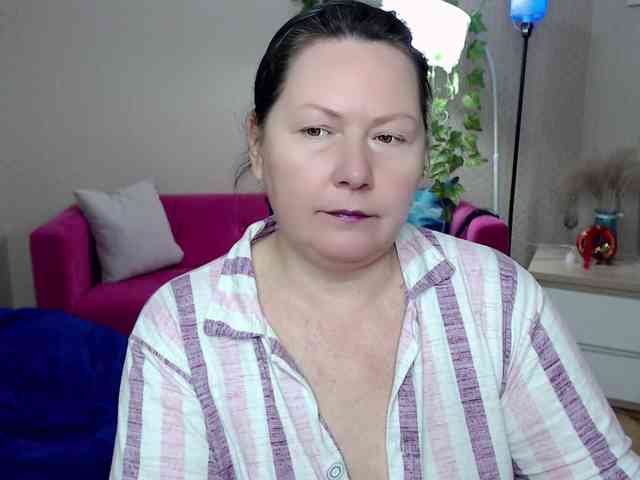 milf-hornys webcam