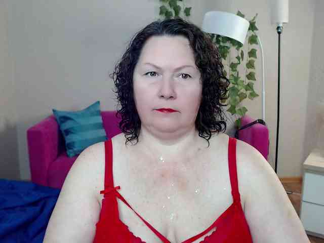 milf-hornys webcam