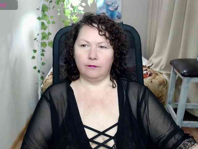 milf-hornys webcam