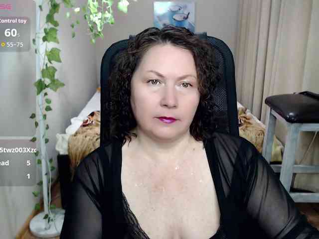 milf-hornys webcam