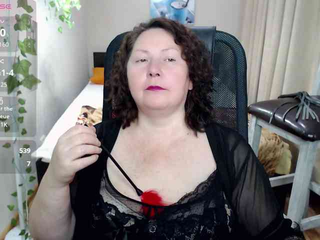 milf-hornys webcam