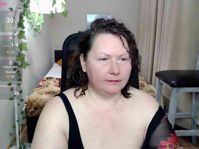 milf-hornys webcam