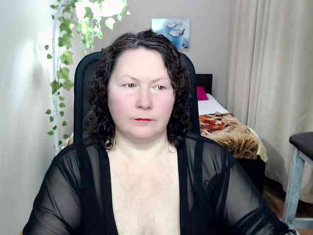 milf-hornys webcam