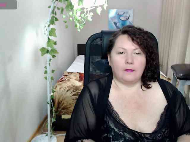 milf-hornys webcam