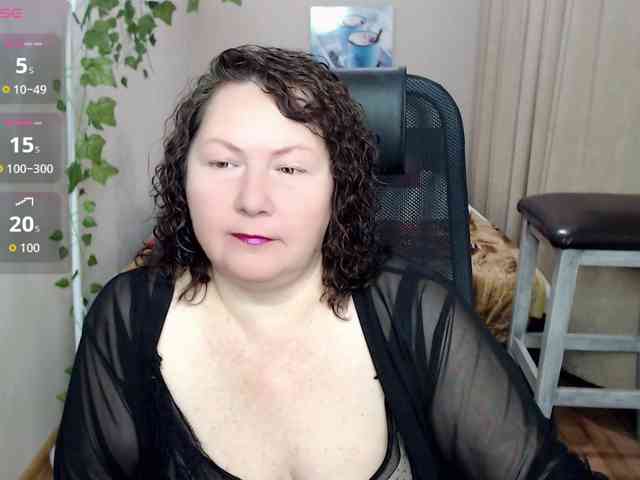 milf-hornys webcam