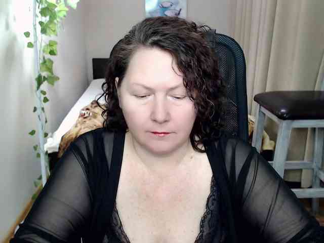 milf-hornys webcam