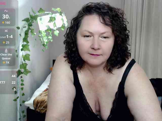 milf-hornys webcam