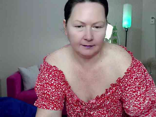 milf-hornys webcam