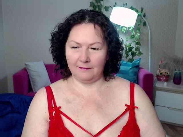 milf-hornys webcam
