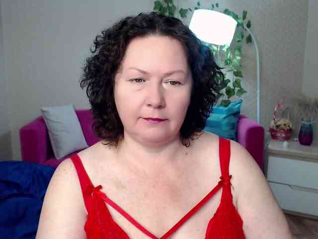 milf-hornys webcam