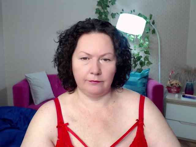 milf-hornys webcam