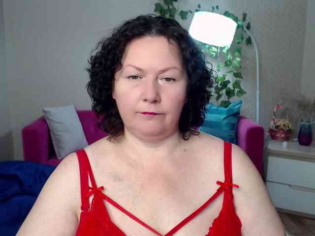 milf-hornys webcam