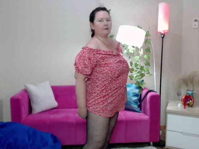 milf-hornys webcam