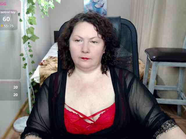 milf-hornys webcam