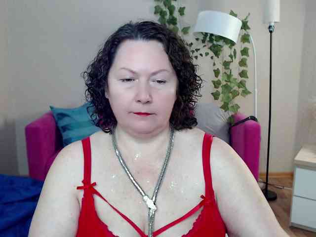 milf-hornys webcam