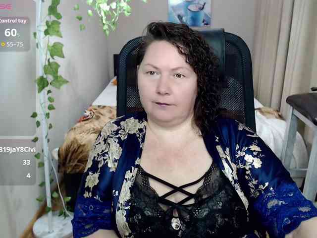 milf-hornys webcam