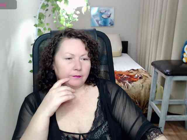 milf-hornys webcam