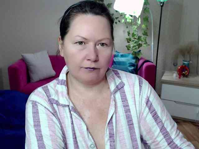 milf-hornys webcam