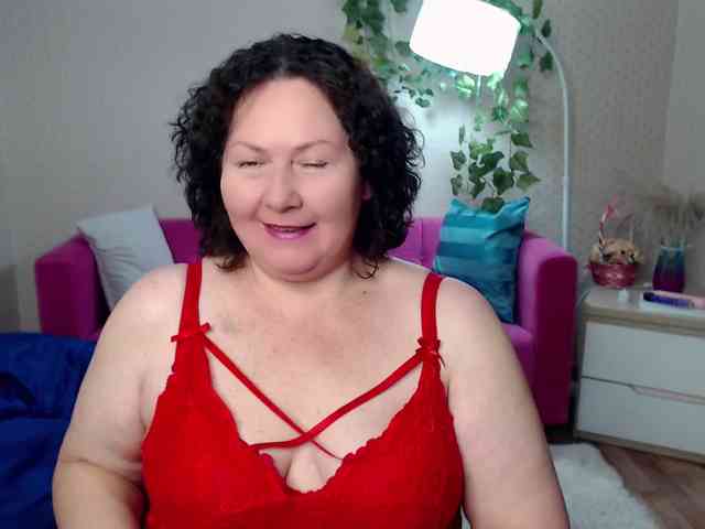 milf-hornys webcam