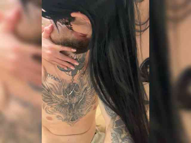 NoMoneyNoHoney webcam