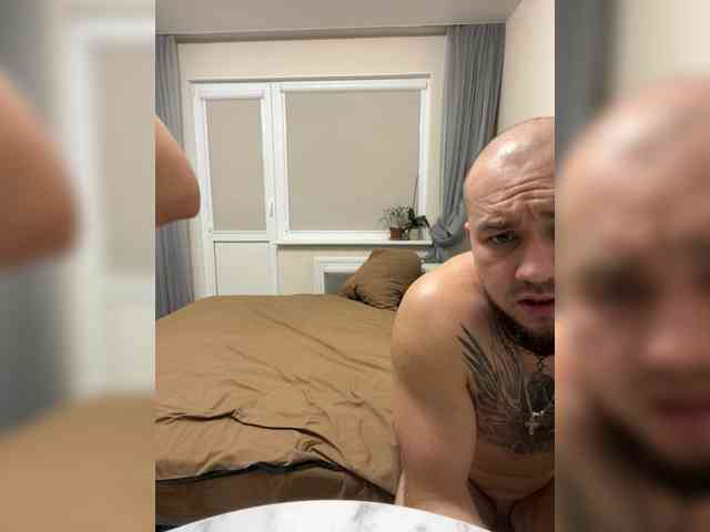 NoMoneyNoHoney Live Webcam on {site_name}