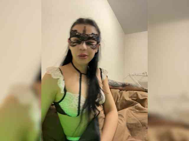 NoMoneyNoHoney webcam