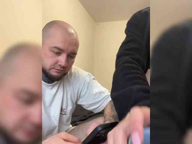 NoMoneyNoHoney webcam