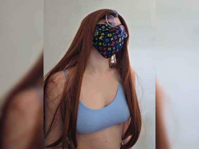 lynavave live cam profile