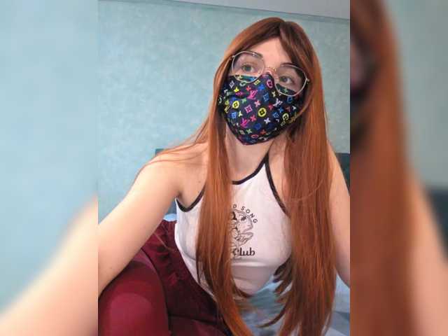 lynavave's BongaCams show and profile