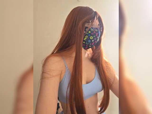 lynavave's BongaCams show and profile