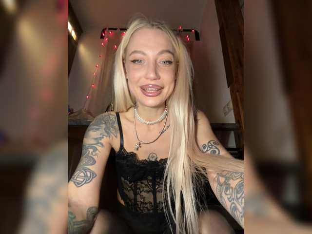 Alina666Mistress webcam