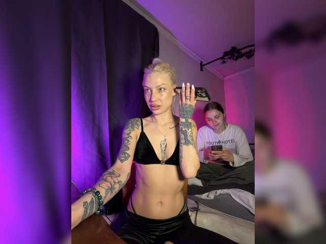 Live with Alina666Mistress on FliCam