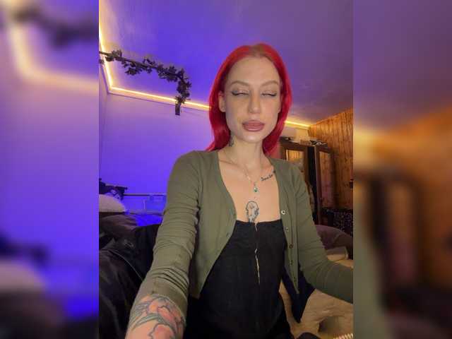 Alina666Mistress's BongaCams show and profile