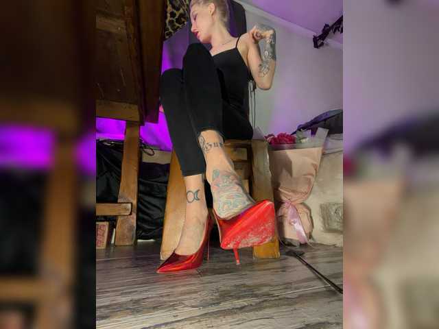 Alina666Mistress's BongaCams show and profile