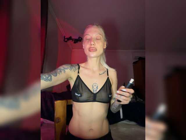 Alina666Mistress's BongaCams show and profile