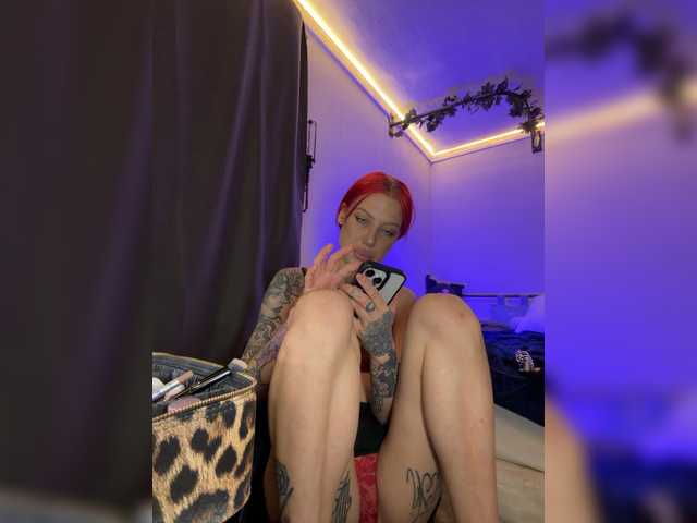 Alina666Mistress's BongaCams show and profile