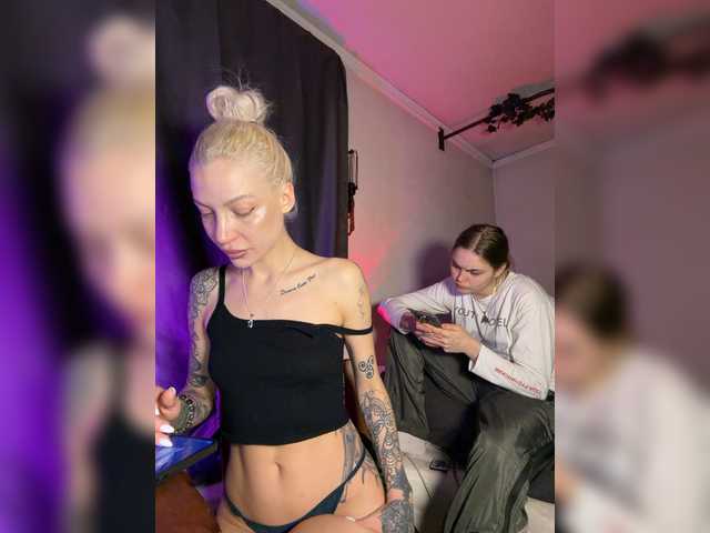 Alina666Mistress live room