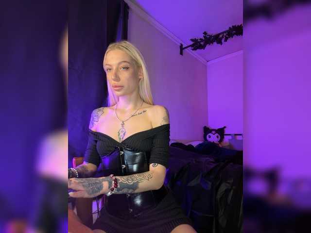 Alina666Mistress live cam