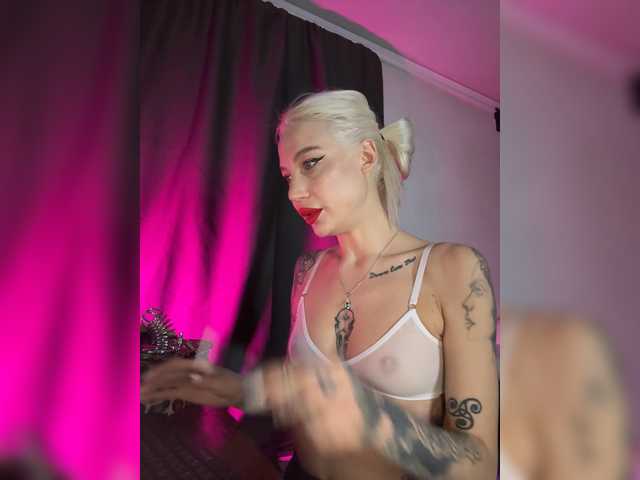 Alina666Mistress's BongaCams show and profile